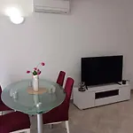 In Insel Krk 14775 شقة مالينسكا